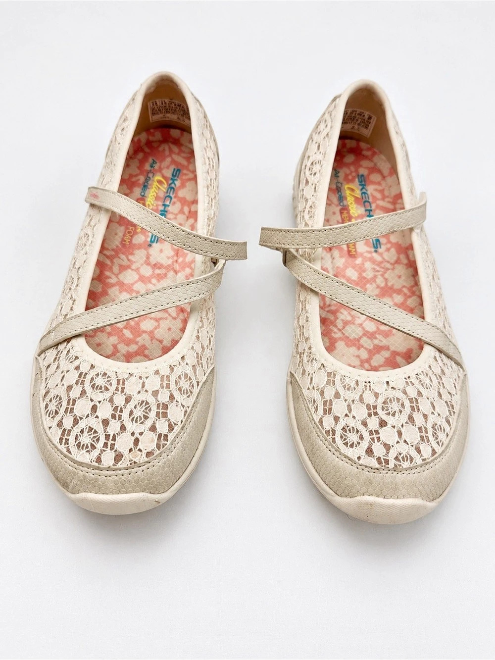 Skechers Women’s Size 7.5 Cream Lace Mary Jane Flats Air-Cooled Memory Foam